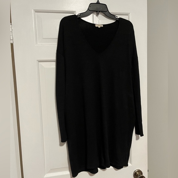 Wilfred Black Sweater Dress- long sleeve - Picture 1 of 2